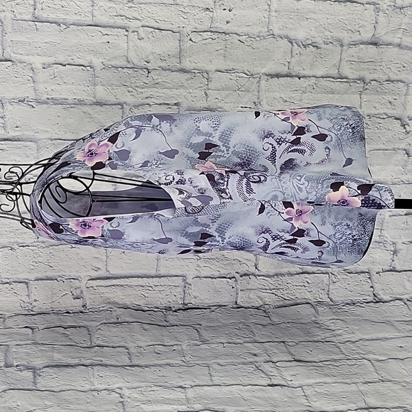 LAURA SCOTT‎ Purple Floral Blouse Medium - Picture 3 of 6